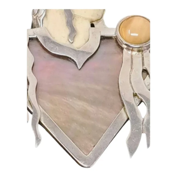 SOLD Vintage Zealandia Sterling Brooch - Picture 4 of 7